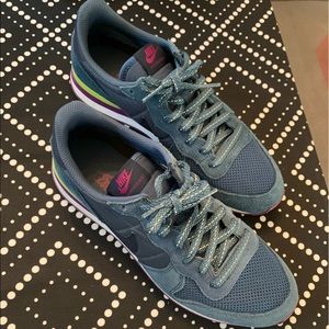 Women’s Nike Sneakers